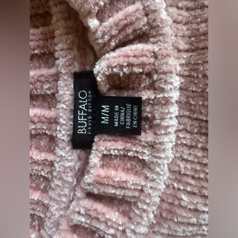 Buffalo David Bitton Super Soft Pink Chenille Sweater, Size M/M, Like-New - Picture 6 of 10